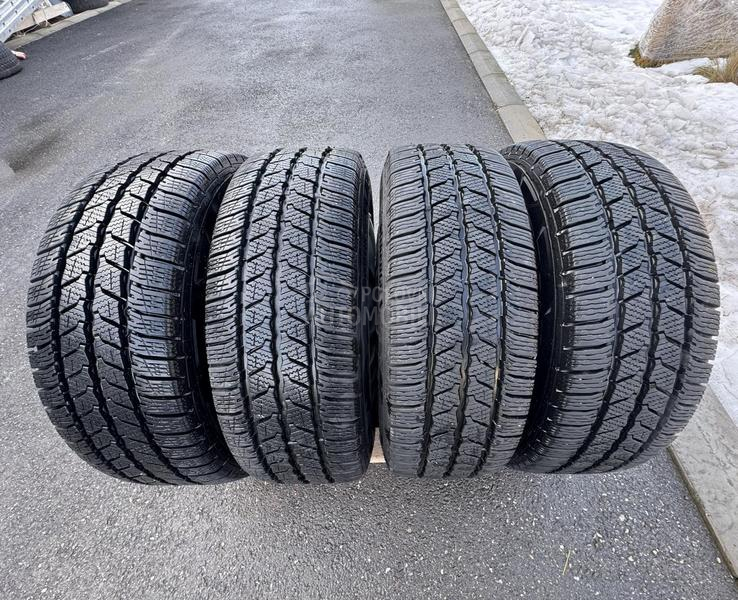 Continental 215/65 R16 Zimska