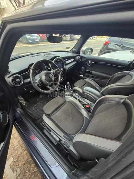 MINI John Cooper Works 