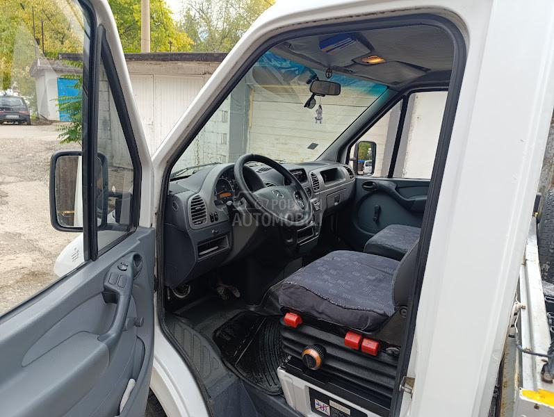 Mercedes Benz Sprinter