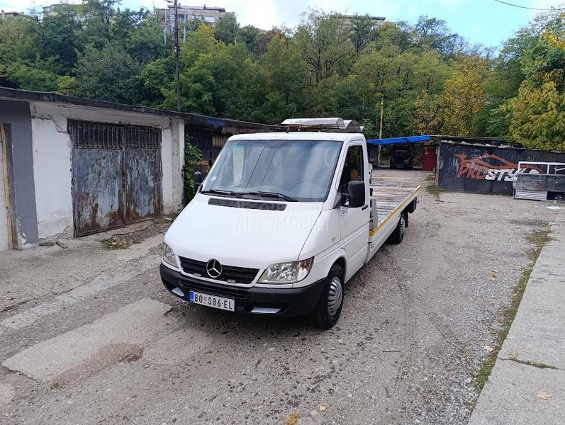 Mercedes Benz Sprinter
