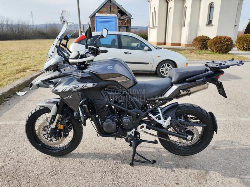 Benelli TRK 502 X