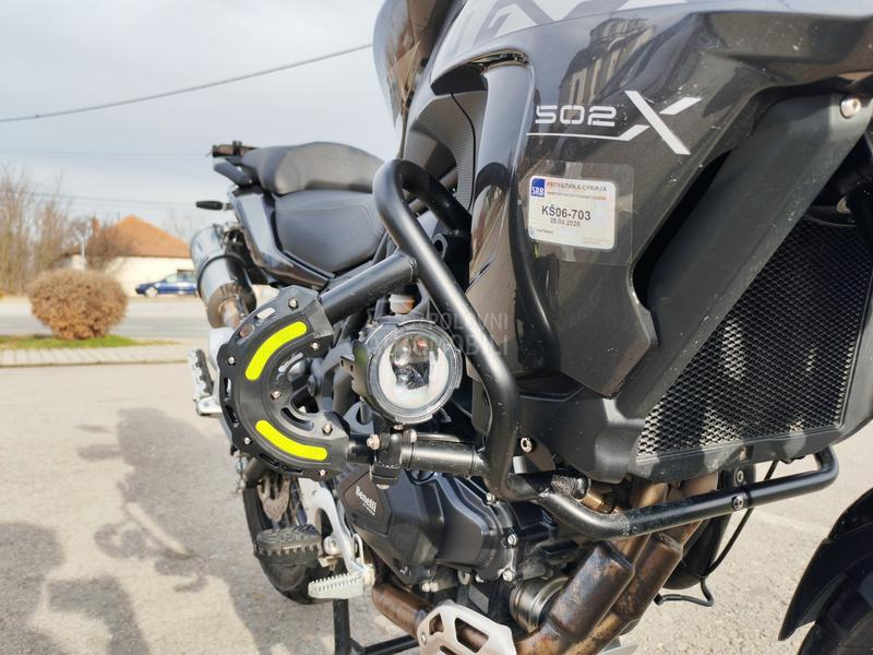Benelli TRK 502 X