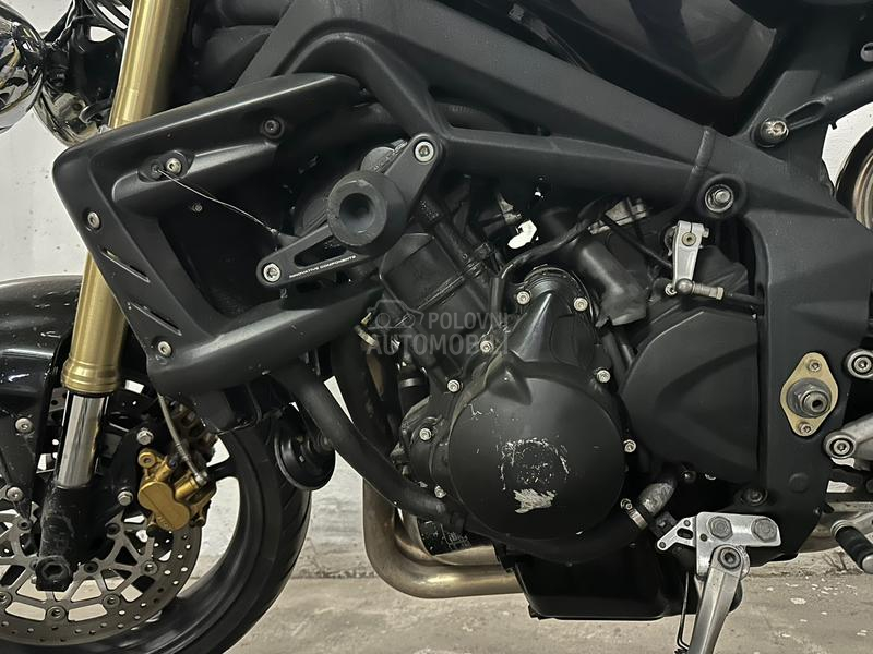 Triumph street triple