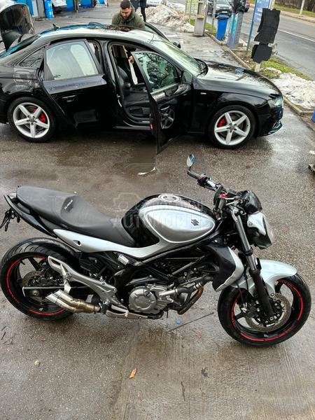 Suzuki SFV650 A2