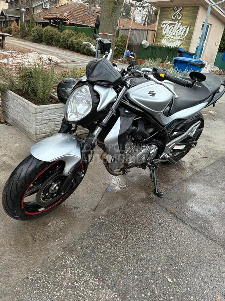 Suzuki SFV650 A2