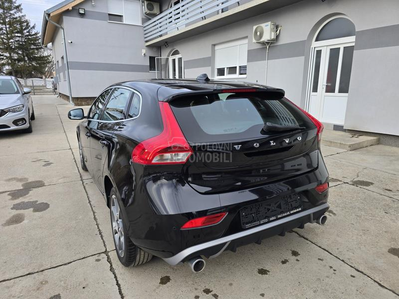 Volvo V40 2.0 D2/R/F-ULL//