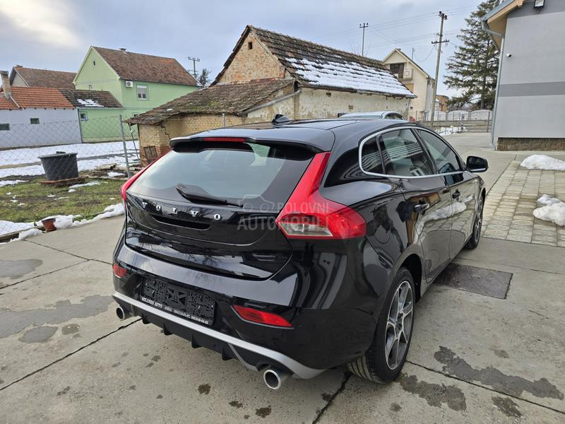 Volvo V40 2.0 D2/R/F-ULL//