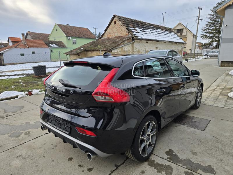 Volvo V40 2.0 D2/R/F-ULL//