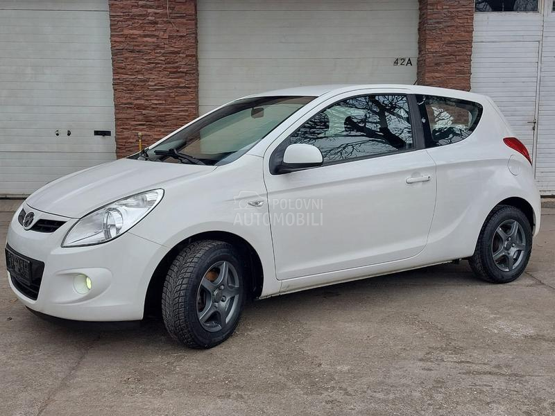 Hyundai i20 