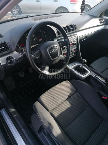 Audi A4 2.0 TDI S LINE