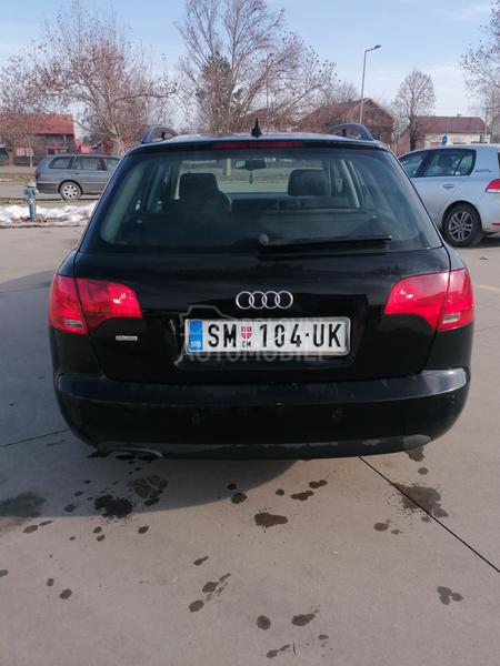 Audi A4 2.0 TDI S LINE