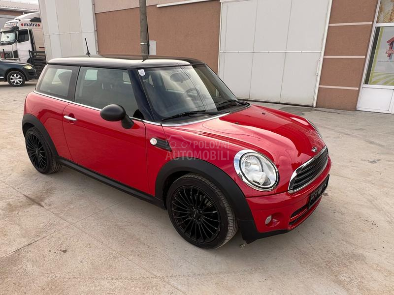 MINI One 