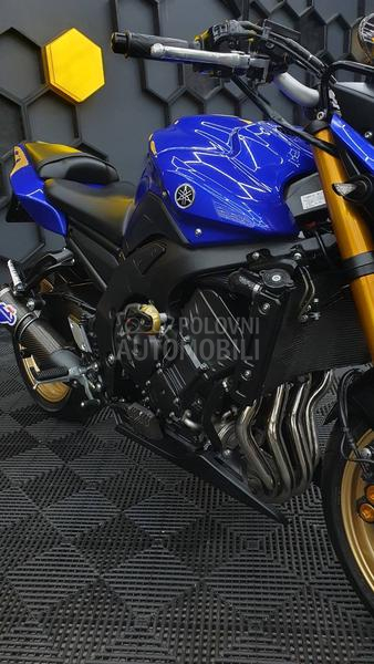 Yamaha FZ8