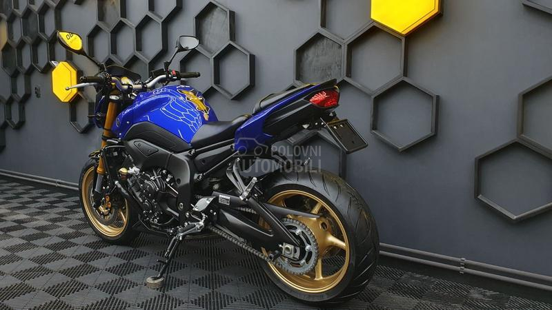 Yamaha FZ8