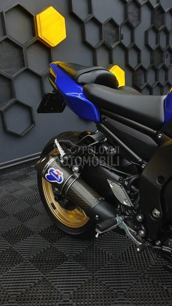 Yamaha FZ8