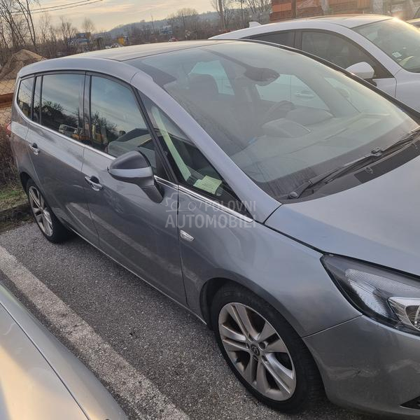 Opel Zafira 