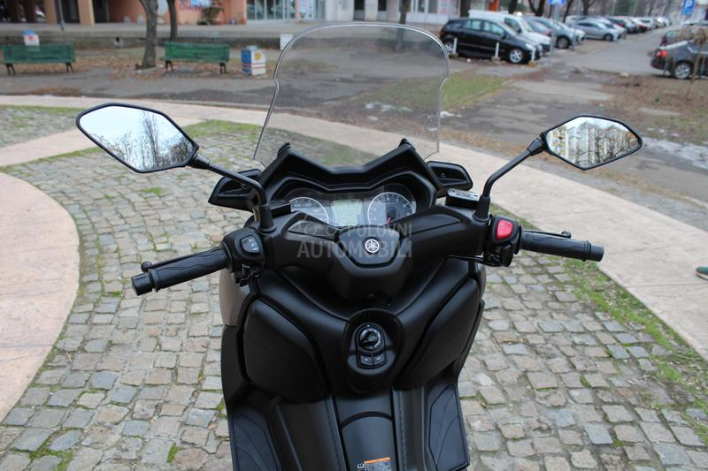Yamaha X MAX 300