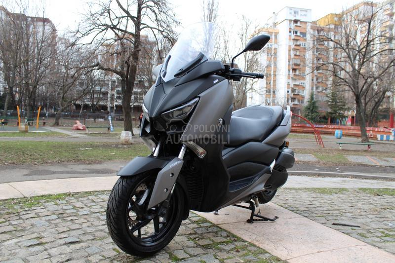 Yamaha X MAX 300