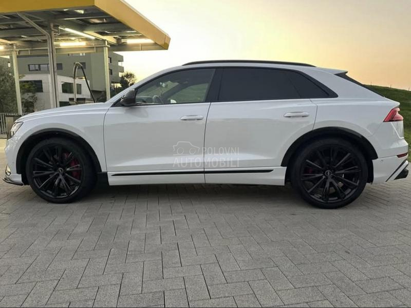 Audi SQ8 