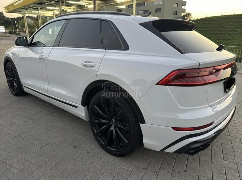 Audi SQ8 