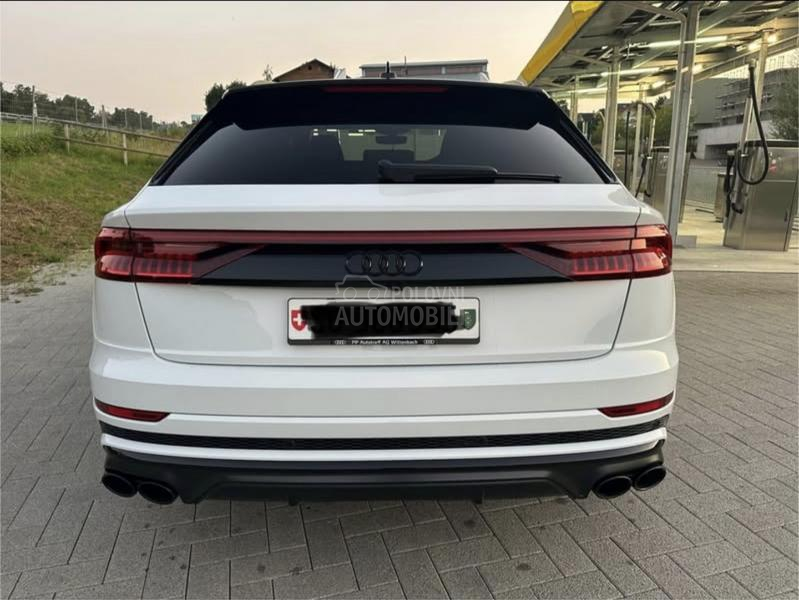Audi SQ8 