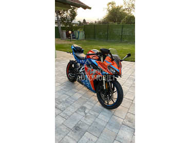 CFMOTO 300 sr