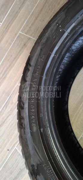 Pirelli 245/50 R19 Zimska