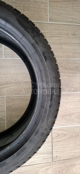 Pirelli 245/45 R19 Zimska