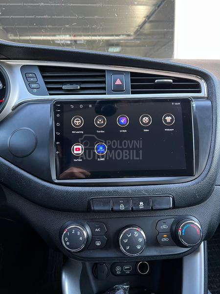 Multimedija Android Carplay