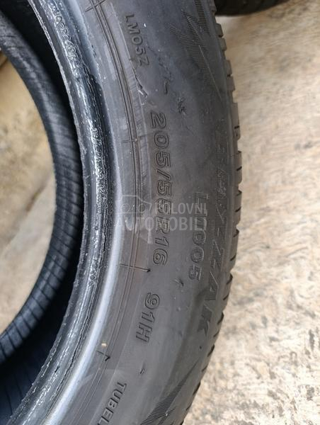 Bridgestone 205/55 R16 Zimska