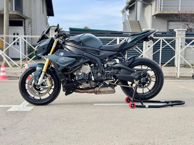 BMW S1000R