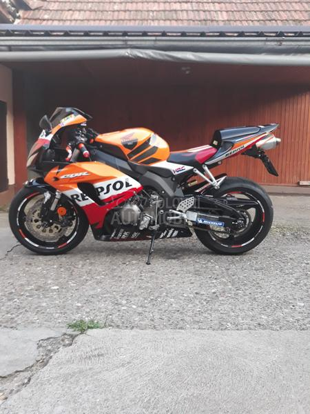 Honda cbr 1000 rr