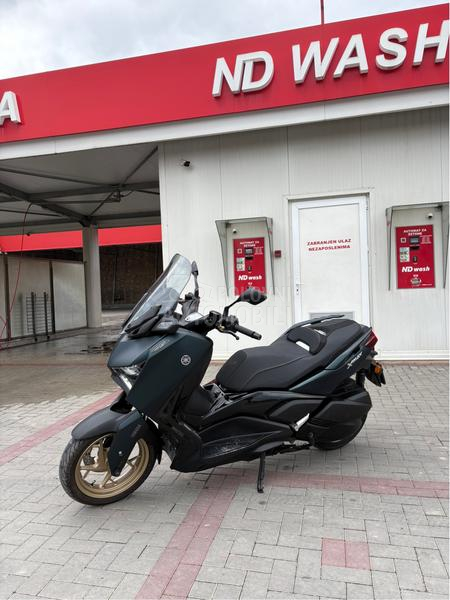 Yamaha XMAX 300 TECH MAX