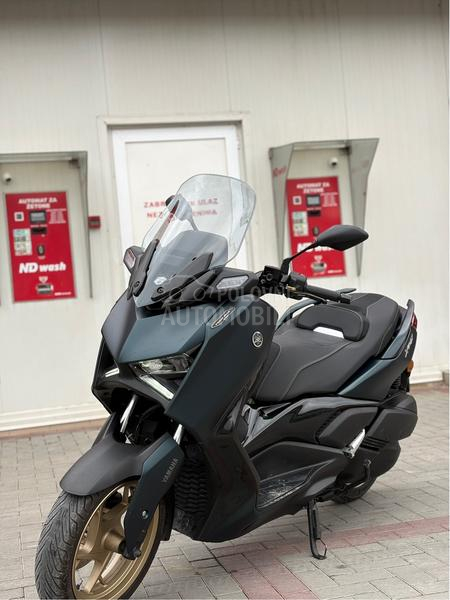 Yamaha XMAX 300 TECH MAX