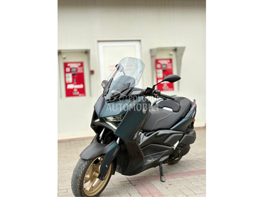 Yamaha XMAX 300 TECH MAX