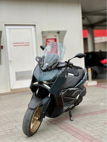 Yamaha XMAX 300 TECH MAX