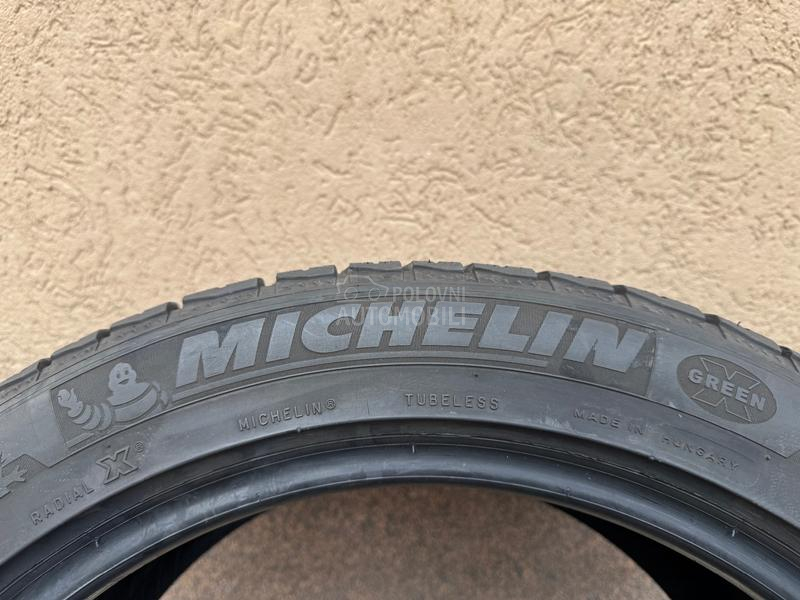 Michelin 255/45 R19 Zimska