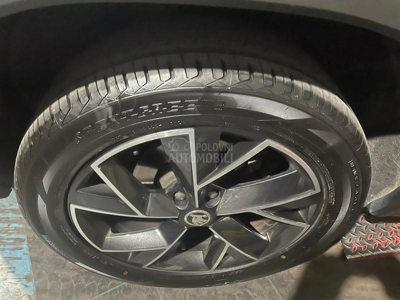 Ostalo 235/50 R19 Letnja