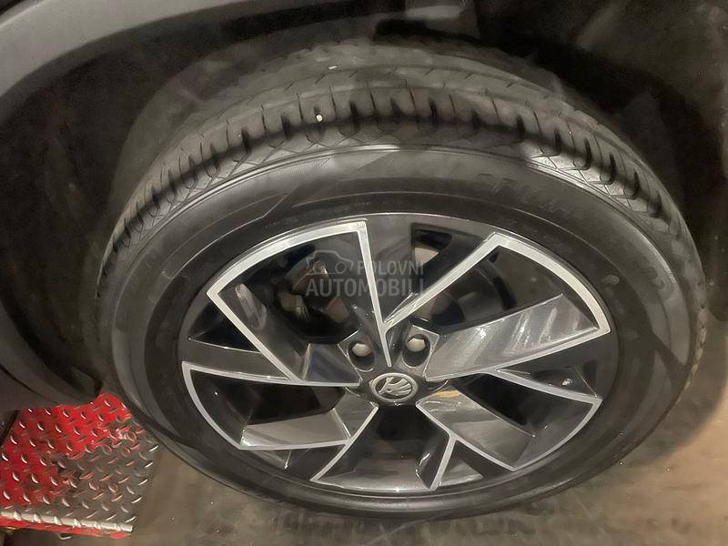 Ostalo 235/50 R19 Letnja