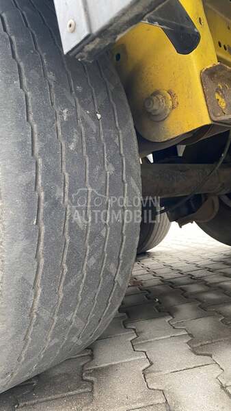 Schwarzmuller J serie