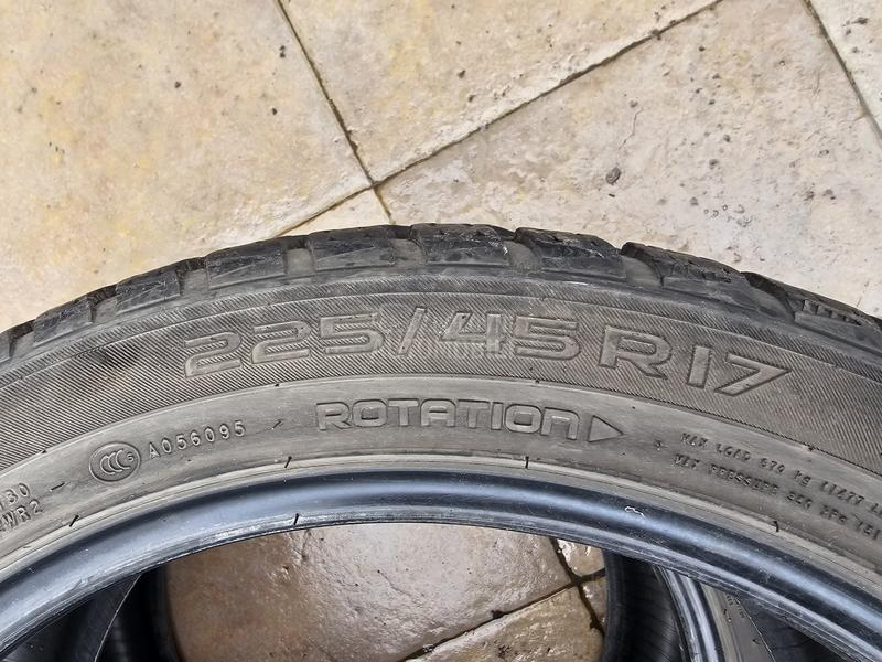 Nokian 225/45 R17 Zimska