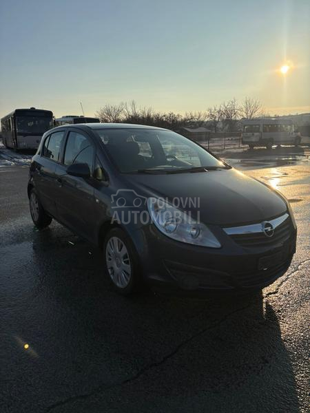Opel Corsa D 1.4 CH