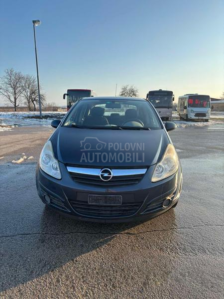 Opel Corsa D 1.4 CH