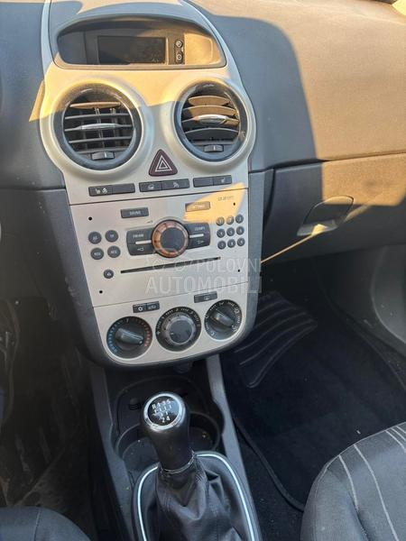 Opel Corsa D 1.4 CH
