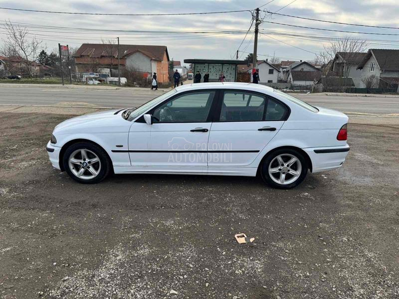 BMW 320 