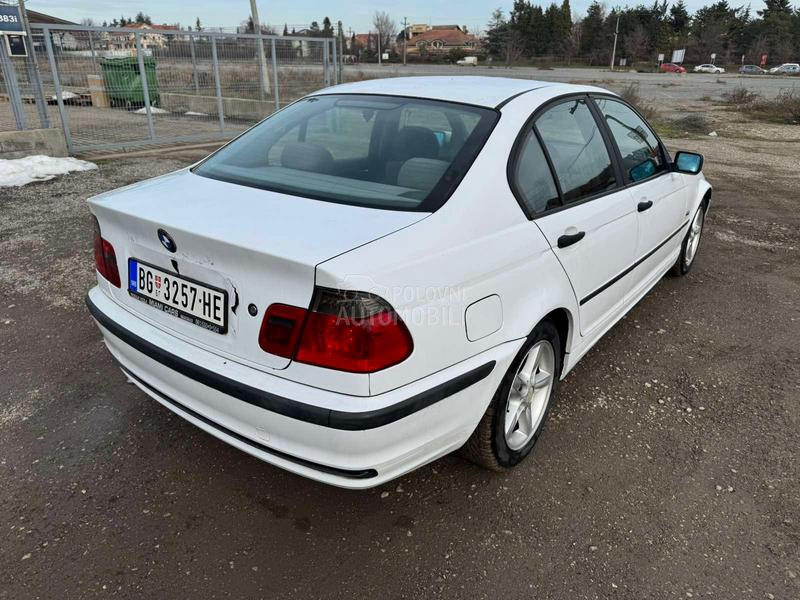 BMW 320 