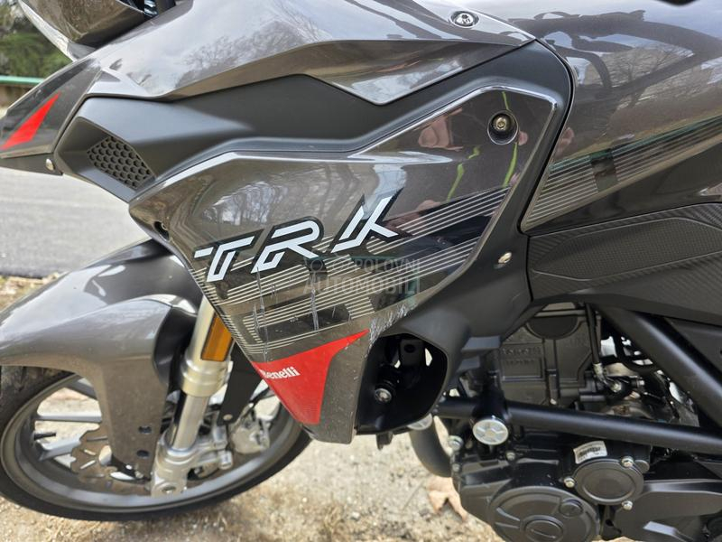 Benelli TRK 251