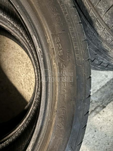 Dunlop 225/45 R17 Letnja
