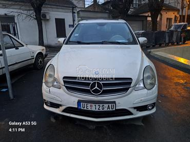 Mercedes Benz R 320 