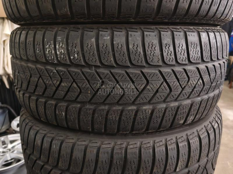 Pirelli 225/50 R17 Zimska